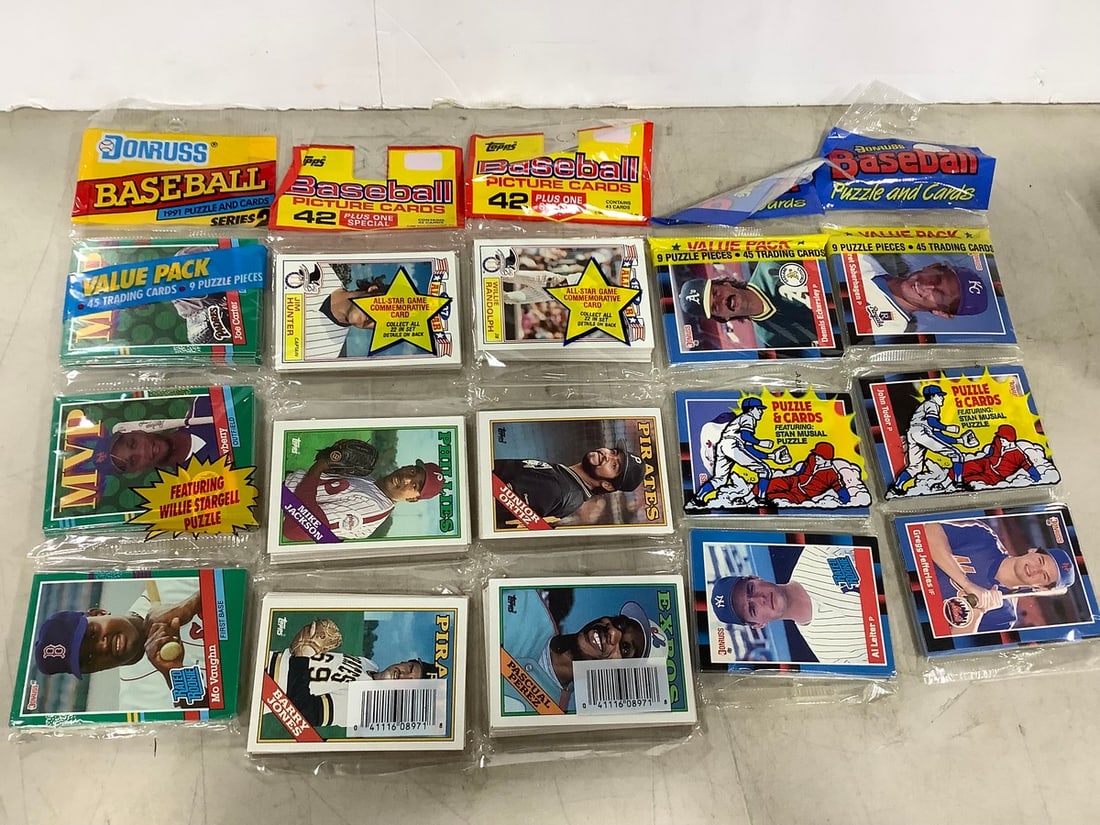 Various 1980s/1990s Topps Baseball Cards *sealed* (1 of 1)