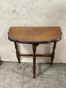 Small table(21in.x10.5in.x23in.)