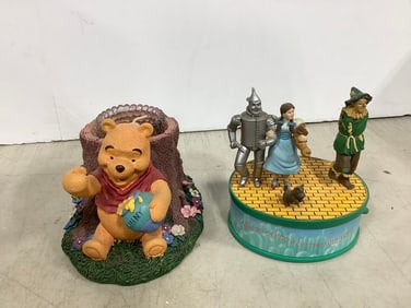 The Wizard of Oz collectible and Winnie the Pooh candleholder(5.5in.tallest)