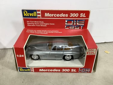 Revell Mercedes 300 SL diecast collectible(new in box)