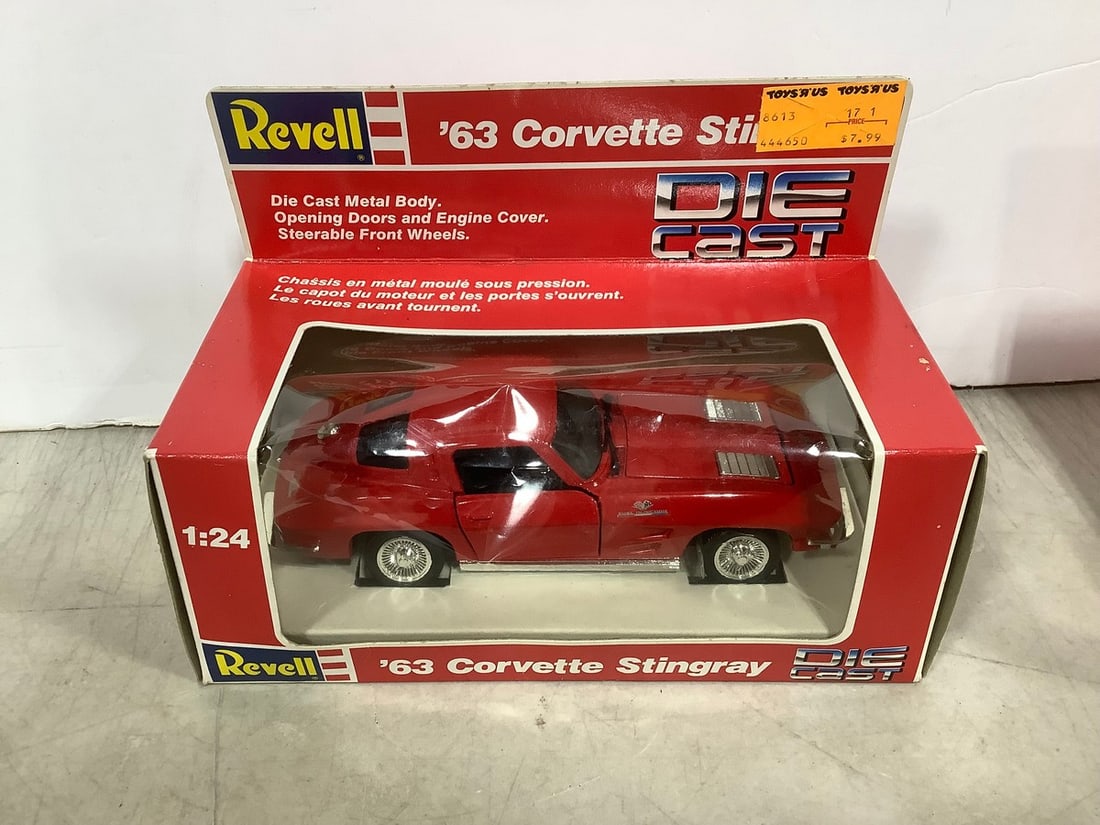 Revell 1963 Corvette Stingray diecast collectible(new in box) (1 of 1)