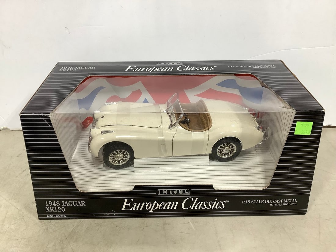 American Muscle European Classics 1948 Jaguar XK120 diecast collectible(new in box) (1 of 1)
