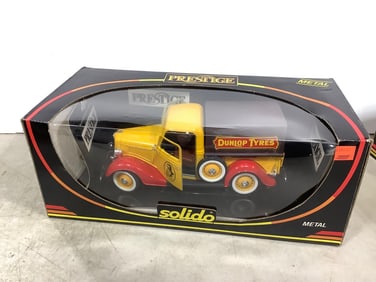 Prestige Solido Dunlop Tyres diecast collectible(new in box)
