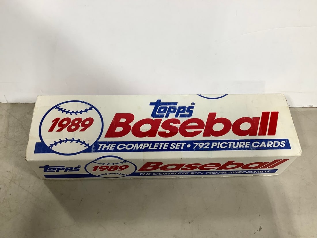 Topps 1989 baseball picture card baseball set (1 of 1)