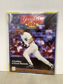 1992 Official Yankees Yearbook
