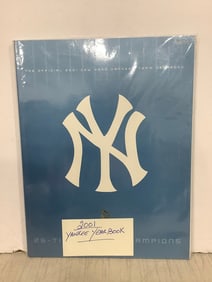 2001 Official Yankees Yearbook