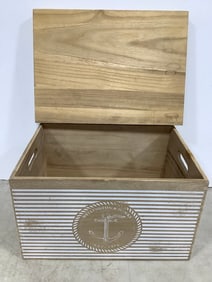 Wellington & Hawke 1982 Wooden Box (16.5inx12inx9.5in)