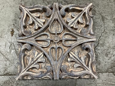 Pontalba plaque(18in.x18in.)