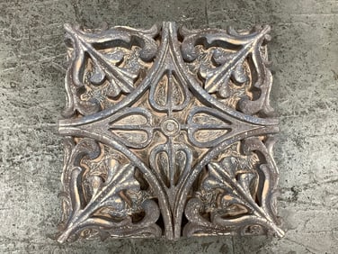 Pontalba plaque(18in.x18in.)