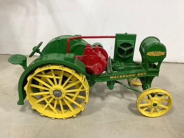 Ertl Tractor Diecast Model