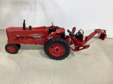 Ertl Tractor Diecast Model
