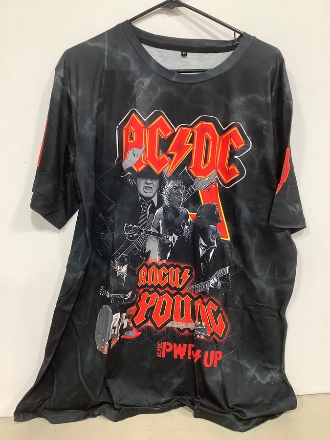 ACDC Angus Young tshirt(XL) (1 of 1)