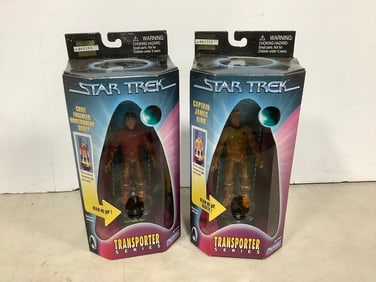 Star Trek collectible figures(Captain James Kirk and Chie Engineer Montgomery Scott-new in box)