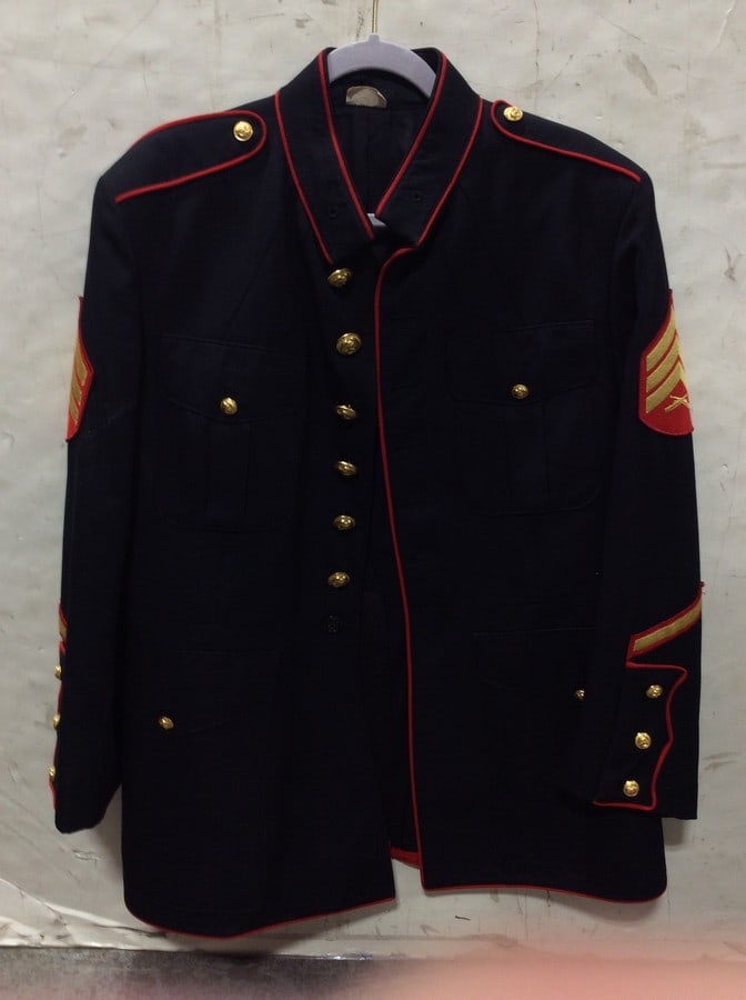 Vintage Military Uniform (48L)