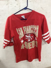 San Francisco 49ers Tshirt (Size: Small)