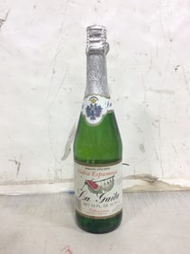 La Gaita sparkling apple drink(23 fl.oz, 5%)