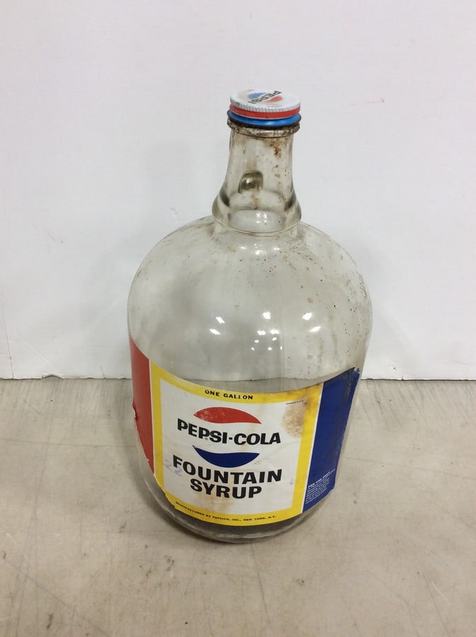 Pepsi Cola fountain syrup glass jug(12.5in.tall): Pepsi Cola fountain syrup glass jug(12.5in.tall)