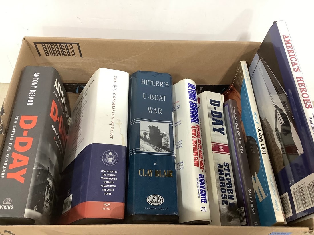 Various war books(America's Heroes, D-Day, and more) (1 of 1)