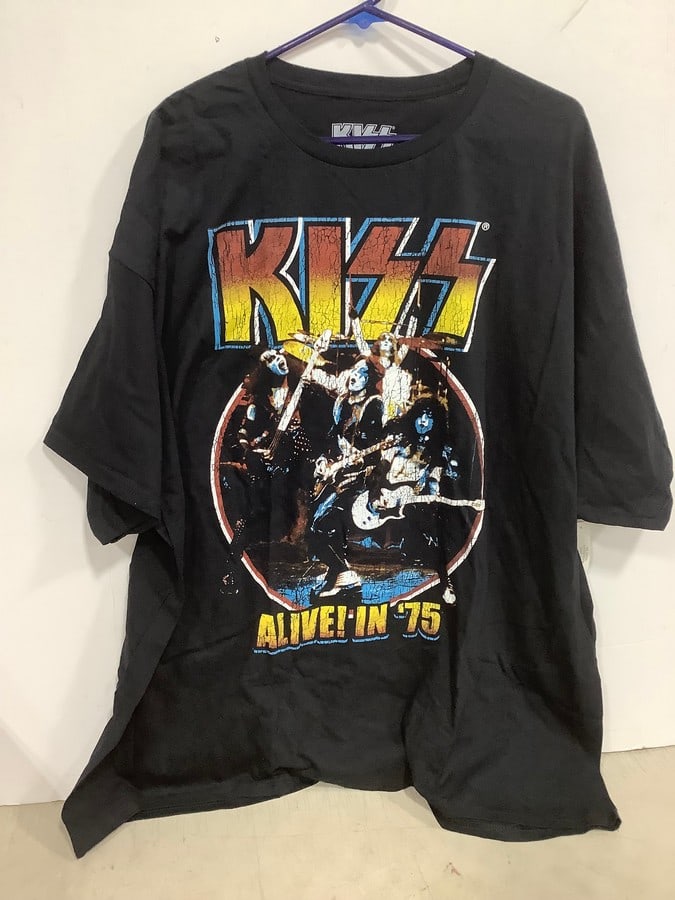 KISS Tshirt (Size: 3XL): KISS Tshirt (Size: 3XL)