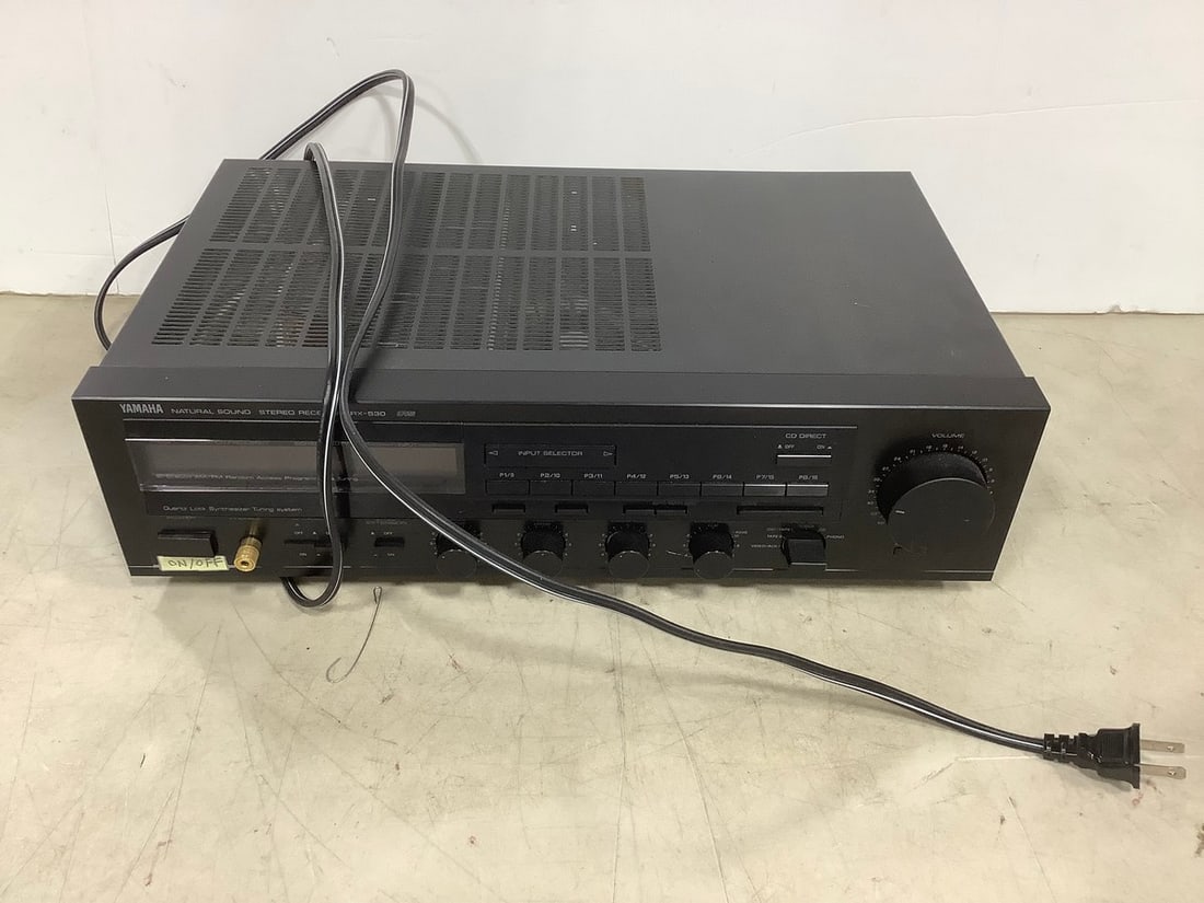 Yamaha natural sound stereo receiver (model:RX-530) (1 of 1)