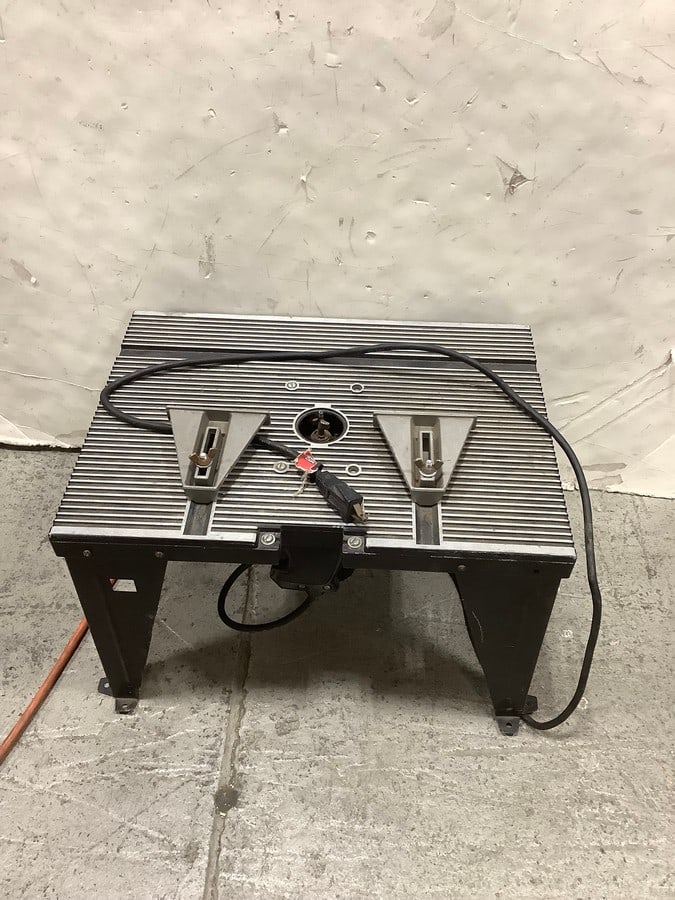 Craftsman router table (1 of 1)