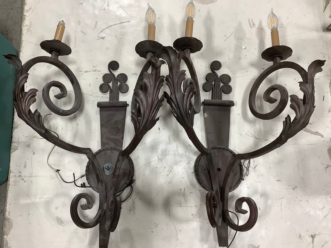 Vintage Set of Wall Sconces (24in Tall): Vintage Set of Wall Sconces (24in Tall)