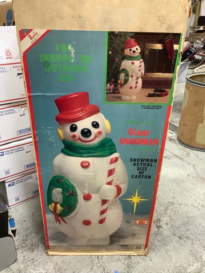Empire Giant Snowman blowmold: Empire Giant Snowman blowmold