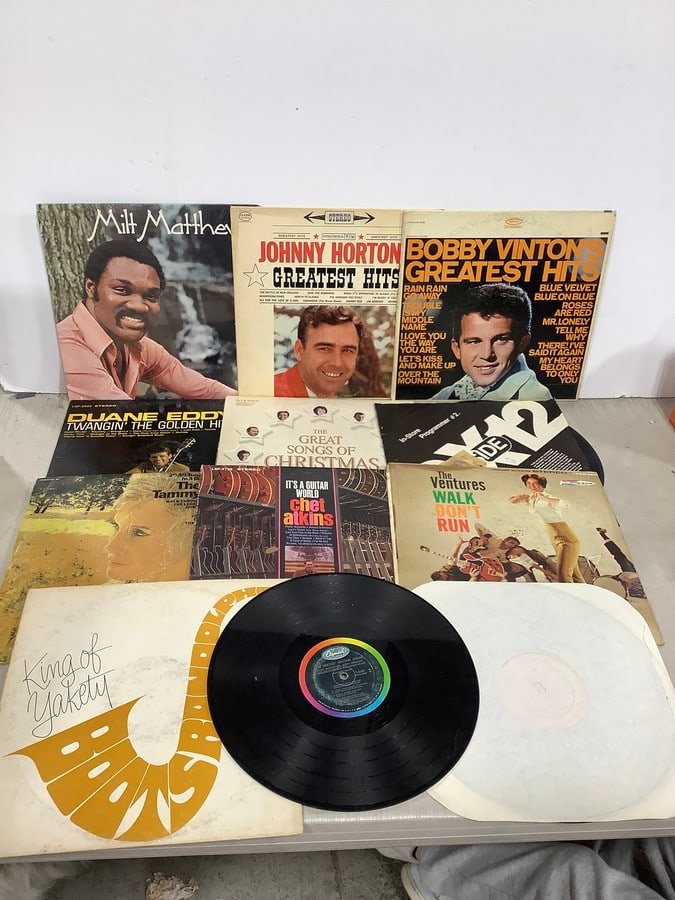 Vintage records(Milt Matthews, Bobby Vinton, Duane Eddy, and more): Vintage records(Milt Matthews, Bobby Vinton, Duane Eddy, and more)