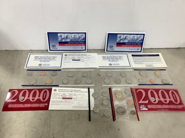 United States Mint 2002 Uncirculated Coin Sets
