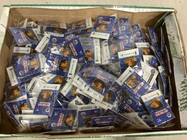 NY Mets 2005 pin collection-(Glavine-number 47) pins