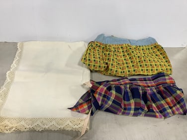 Vintage aprons and tablecloth