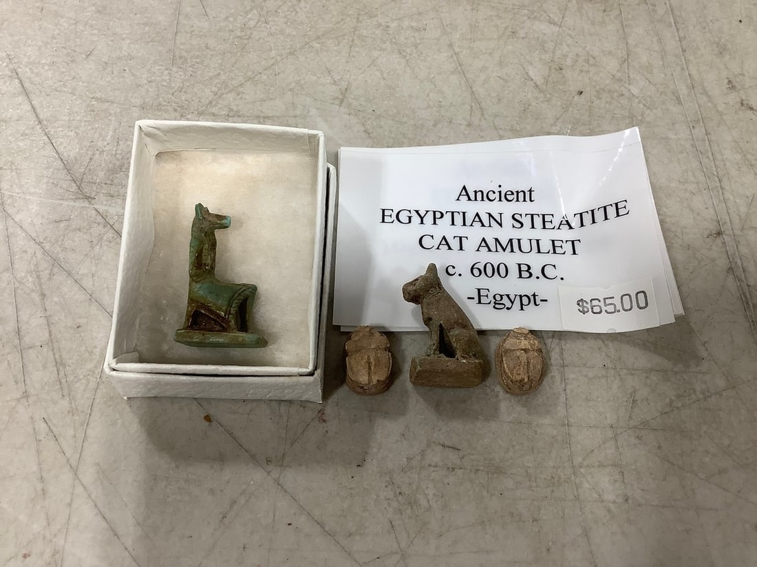 Ancient Egyptian Steatite cat amulet (1 of 1)