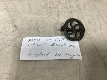 Ancient Roman or Celtic wheel brooch pin (2nd-3rd century AD)