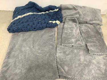 Velvet Towel Set, and Hanknitted Shawl