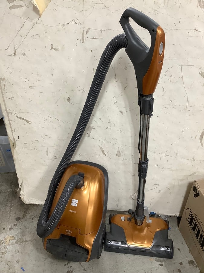 Kenmore Vacuum (1 of 1)