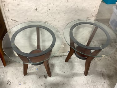 Glass Top Tables (24inx22in)