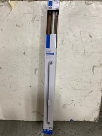 42in. grab bar