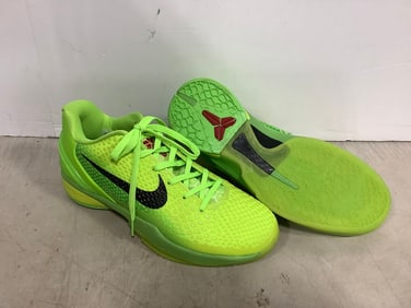 Kobe Grinch Nike shoes(size 12)