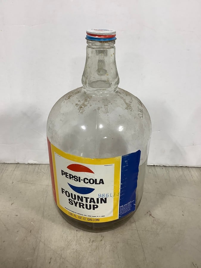 Pepsi Cola fountain syrup glass jug(size: one gallon): Pepsi Cola fountain syrup glass jug(size: one gallon)