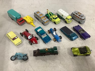 Vintage toy cars(HotWheels, Matchbox, and more)