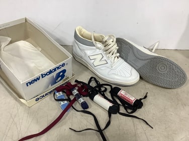 New Balance shoes(12) and shoelaces