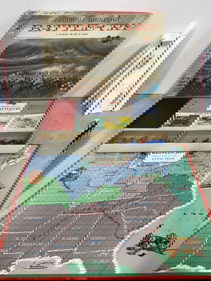 American Heritage Battle-Cry civil war board game in box (1 of 1)