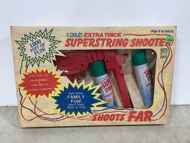 Vintage Superstring Shooter(new in box)