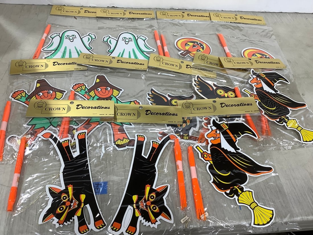 1970's Halloween decor made in japan (1 of 1)