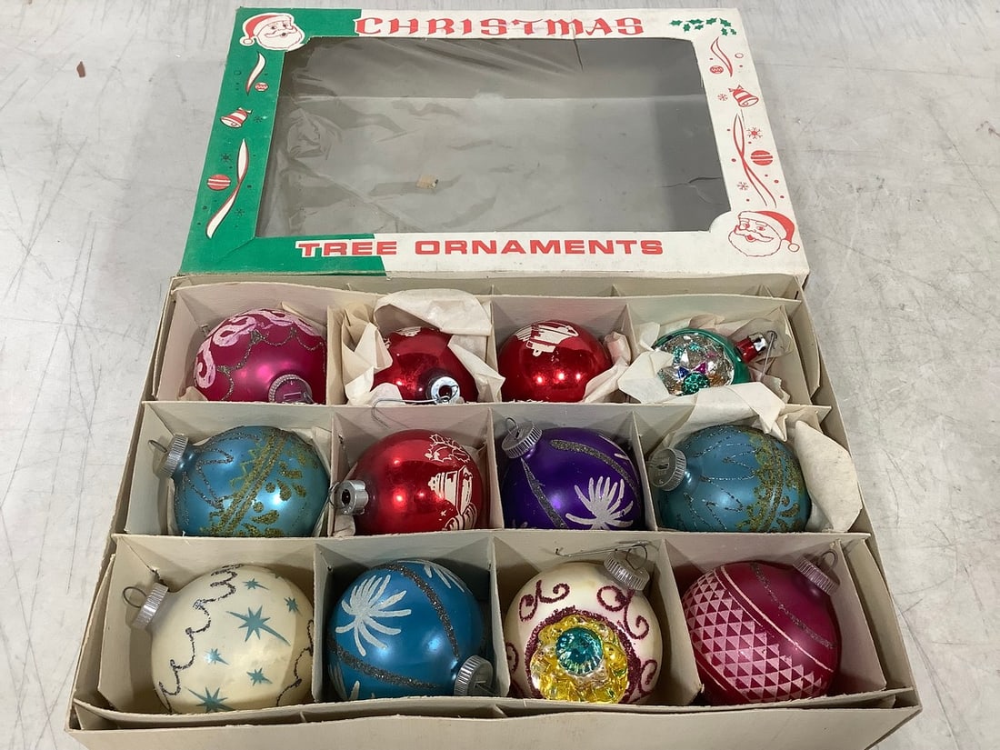 Vintage Christmas ornaments: Vintage Christmas ornaments