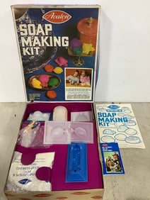 Vintage Avalon soap making kit in box