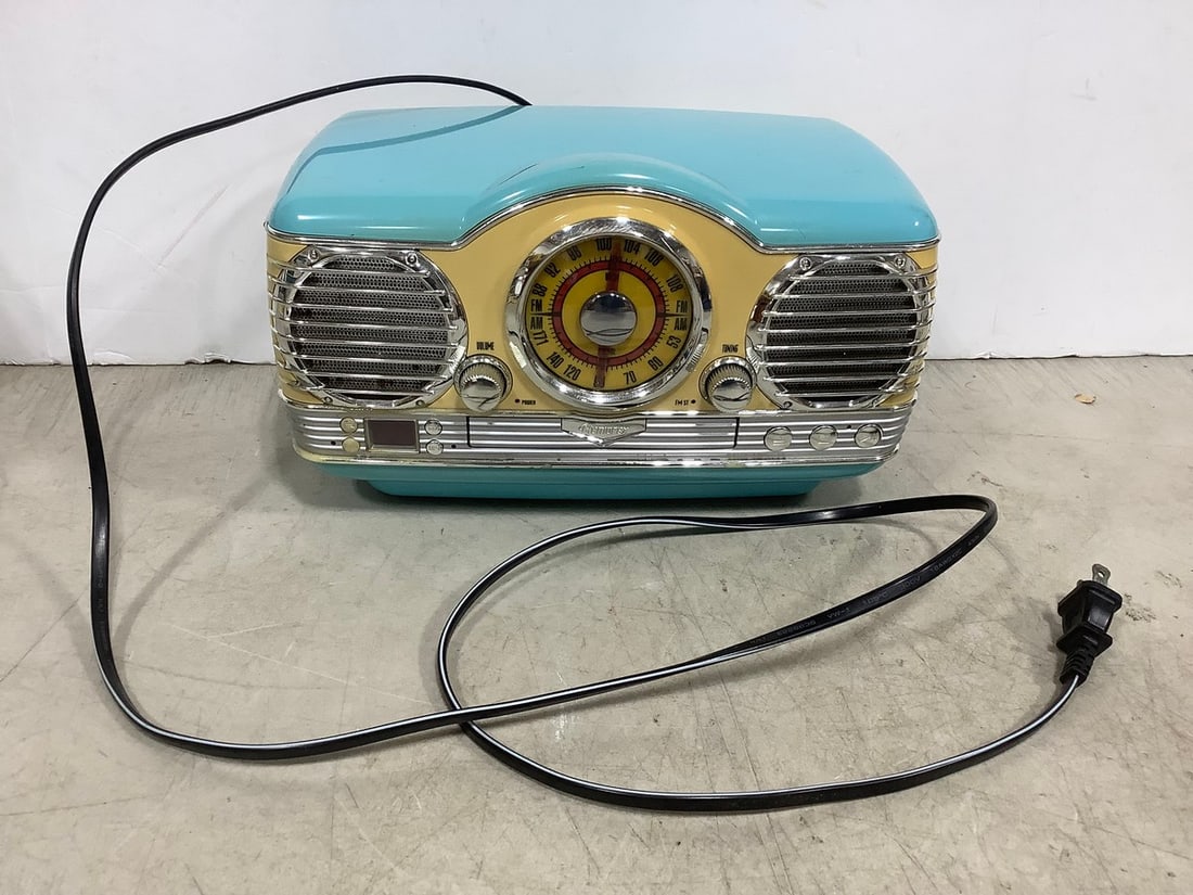 Memorex AM/FM stereo radio CD player(model no:MTT3200) (1 of 1)