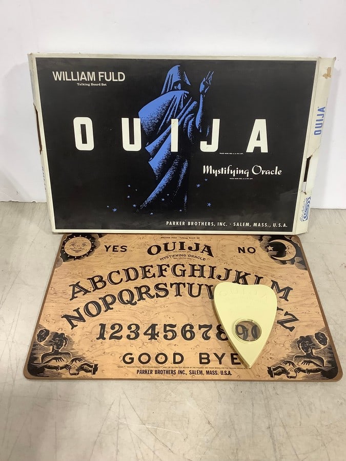 Vintage Ouija board: Vintage Ouija board