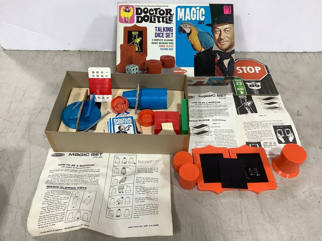 Vintage Doctor Dolittle magic set (1 of 1)