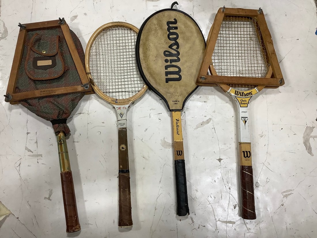 Tennis rackets(Wilson, Valiant, and more) (1 of 1)